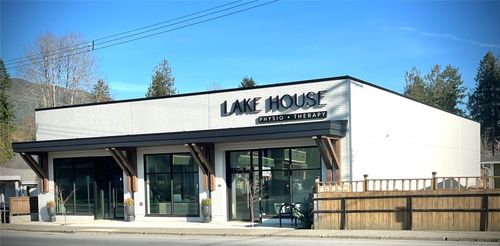 88 Cowichan Lake Rd, Lake Cowichan, BC, V0R2G0 | Card Image