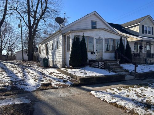 32 E George Ave, Hazel Park, MI, 48030-2510 | Card Image