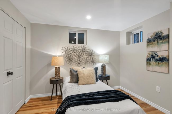 180 Gammage St, House other with 5 bedrooms, 2 bathrooms and 2 parking in London ON | Image 39