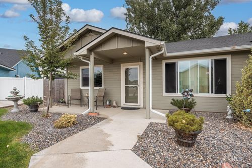 1037 W Butterfield St, Weiser, ID, 83672-4701 | Card Image