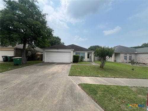 316 Clydesdale Ln, Victoria, TX, 77904-3257 | Card Image