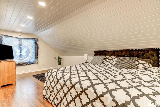 258 E Elm St, House other with 4 bedrooms, 2 bathrooms and null parking in Waverly IL | Image 15
