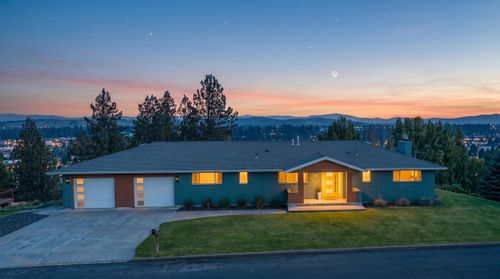8312 N Northview Rd, Spokane, WA, 99208-8409 | Card Image