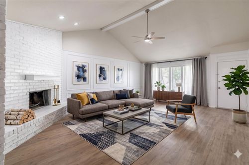 1610 Brown Trl, Hurst, TX, 76054-3704 | Card Image