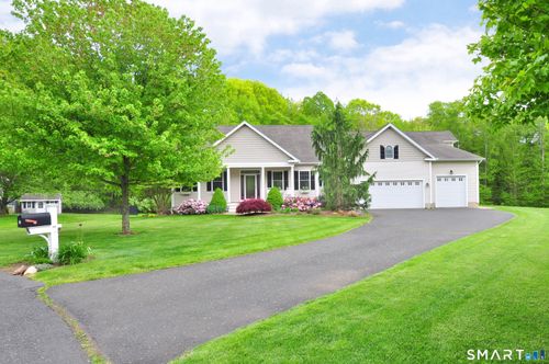 19 Claire Ln, Bloomfield, CT, 06002-1181 | Card Image