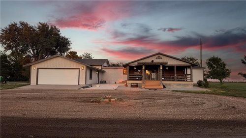 8722 N Road F, Ulysses, KS, 67880-8478 | Card Image