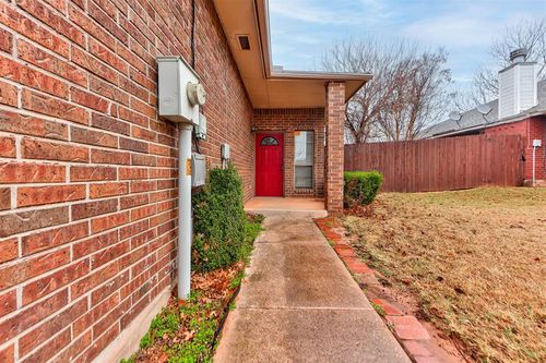 12515 Sw 3rd St, Yukon, OK, 73099-6107 | Card Image