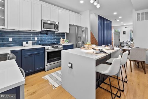3306 E Lombard St, BALTIMORE, MD, 21224-2230 | Card Image
