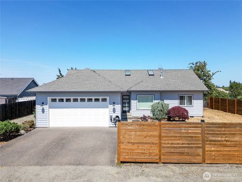 41 Smithfield Dr, Sequim, WA, 98382-9409 | Card Image