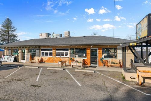 330 Galice Rd, Merlin, OR, 97532-8754 | Card Image