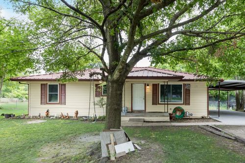 571 S 1st St, Point, TX, 75472-4946 | Card Image