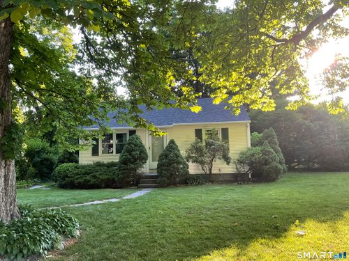 4 Elgin Ave, Bethel, CT, 06801-1804 | Card Image