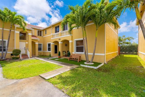 2-810 Ne 212th Ter, Miami, FL, 33179-1298 | Card Image