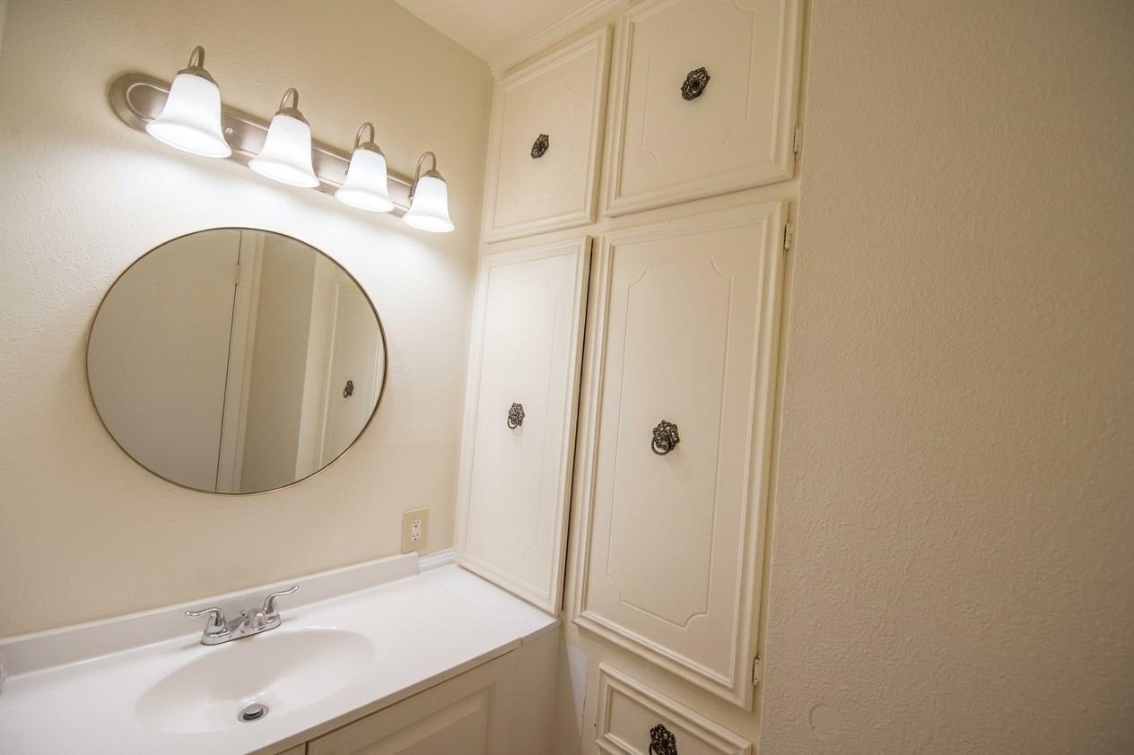 Residential Lease in Dickinson