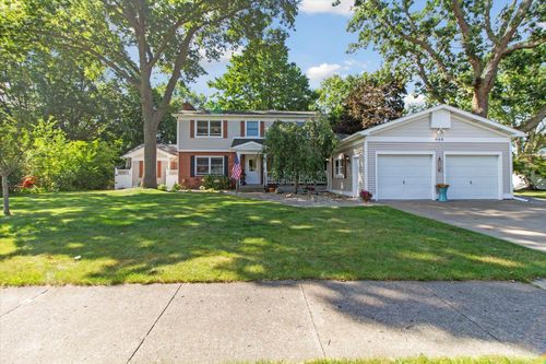 908 Woodlawn St, Ludington, MI, 49431-1545 | Card Image