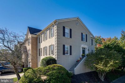 2000 Gallows Tree Court, Townhouse with 3 bedrooms, 2 bathrooms and null parking in VIENNA VA | Image 1