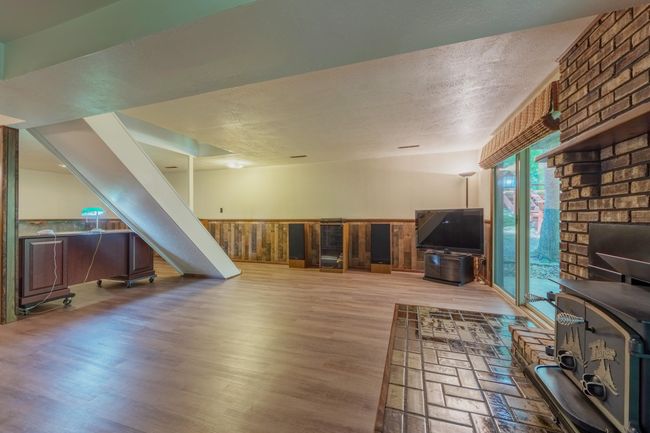 Family room in walk out basement #2 | Image 19
