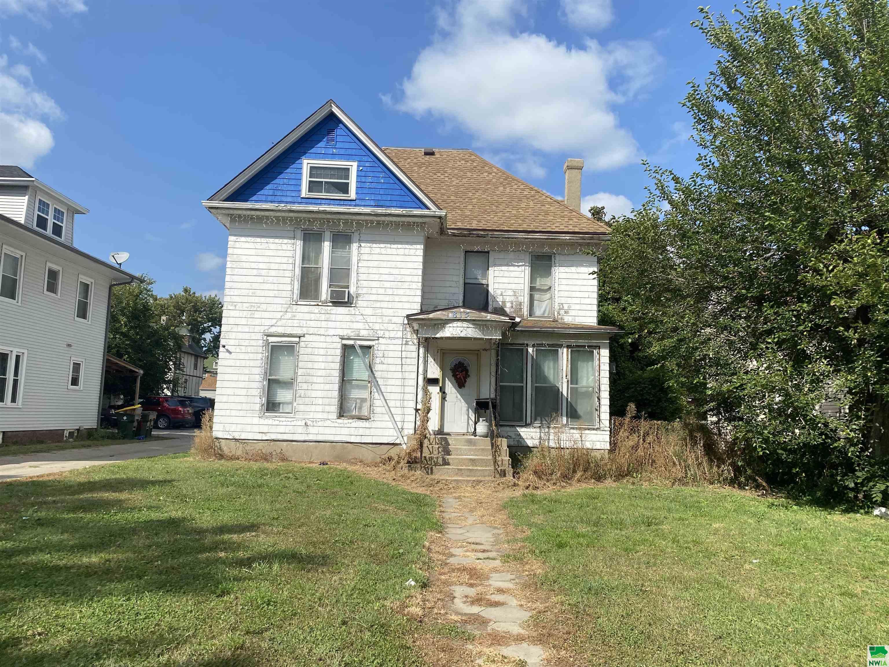 9th St, Sioux City, IA 51105