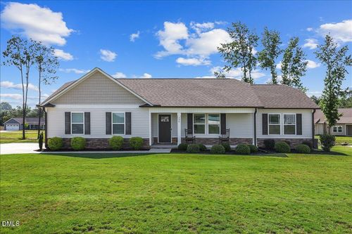 206 Tuscany Cir, Princeton, NC, 27569-9549 | Card Image