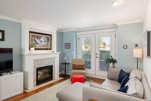 531 Heatherdale Lane, Victoria, BC, V8Z0A4 | Card Image