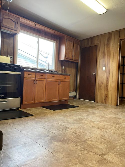 339 W Main St, Goshen, NY, 10924-1951 | Card Image