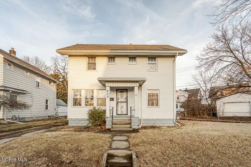 855 Brighton Ave, Toledo, OH, 43609-3031 | Card Image