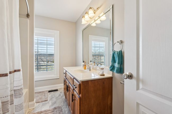 674 Old Highway 52, House other with 3 bedrooms, 2 bathrooms and 8 parking in Bethpage TN | Image 18