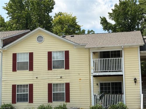 g-523 Mystic Dr, Greensboro, NC, 27406-5182 | Card Image