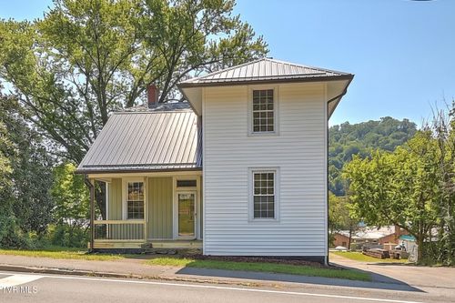 308 E Main St, Saltville, VA, 24370-2808 | Card Image
