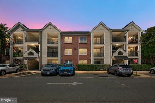 127-3306 Wyndham Cir, ALEXANDRIA, VA, 22302-4306 | Card Image