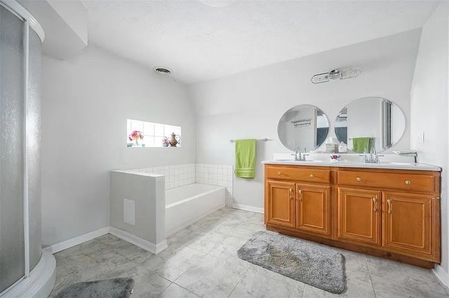 701 Layton Rd, Home with 5 bedrooms, 4 bathrooms and null parking in Anderson IN | Image 22