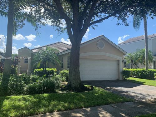 2917 Myrtle Oak Cir, Davie, FL, 33328-6739 | Card Image