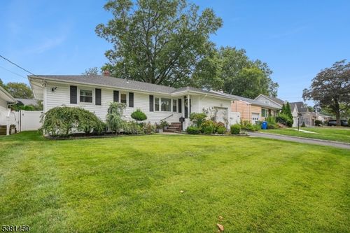 601 Birchwood Rd, Linden, NJ, 07036-5814 | Card Image