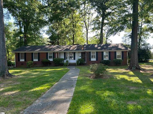 507 Chestnut St, Clinton, SC, 29325-3017 | Card Image