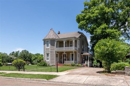 212 Linton Ave, Natchez, MS, 39120-2316 | Card Image
