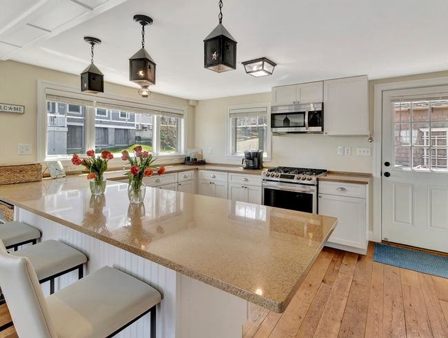 65 Holbrook Ave, House other with 1 bedrooms, 2 bathrooms and 4 parking in Hull MA | Image 7