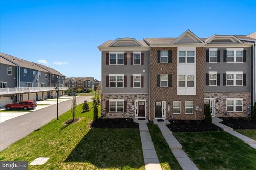 9611 Silver Bluff Way, MITCHELLVILLE, MD, 20721-2399 | Card Image