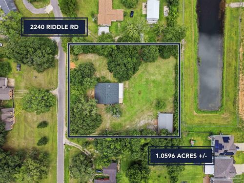 2240 Riddle Rd, Cantonment, FL, 32533-7557 | Card Image