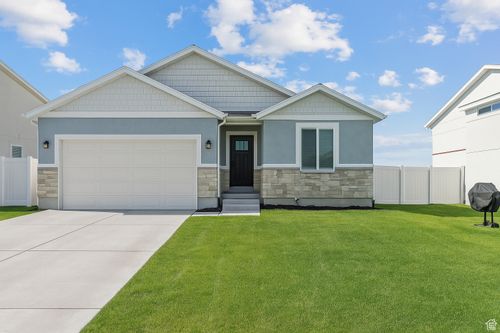 3932 S Sennie Dr, Magna, UT, 84044-3100 | Card Image