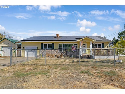 2974 Ne Douglas Ave, Roseburg, OR, 97470-3726 | Card Image