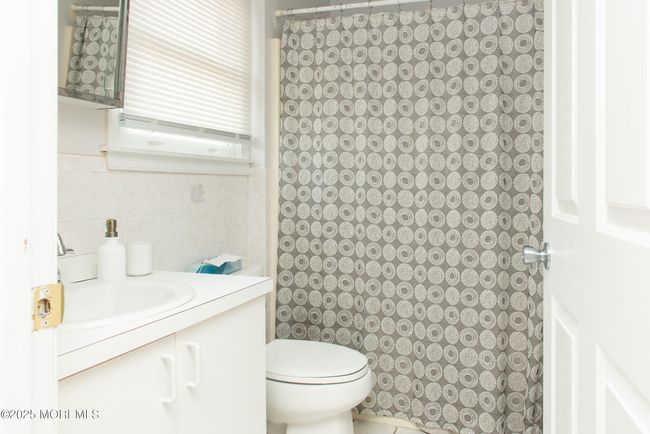 1150 Buckwald Ct, House other with 8 bedrooms, 5 bathrooms and null parking in Lakewood NJ | Image 11