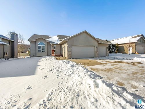 2021 S Shaw Ave Avenue, Sioux Falls, SD, 57106 | Card Image