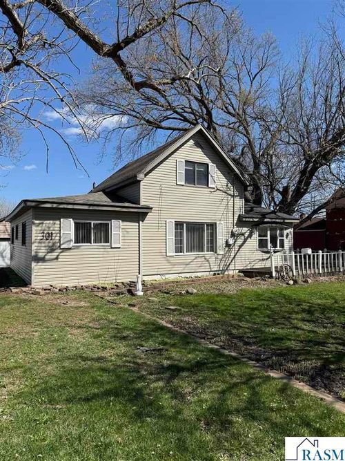 301 5th Ave Se, Mapleton, MN, 56065-9369 | Card Image