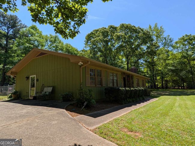 1710 Crumbley Rd, House other with 5 bedrooms, 3 bathrooms and null parking in MCDONOUGH GA | Image 9