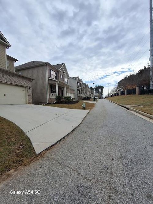 2034 Britt Dr, Snellville, GA, 30078-2899 | Card Image