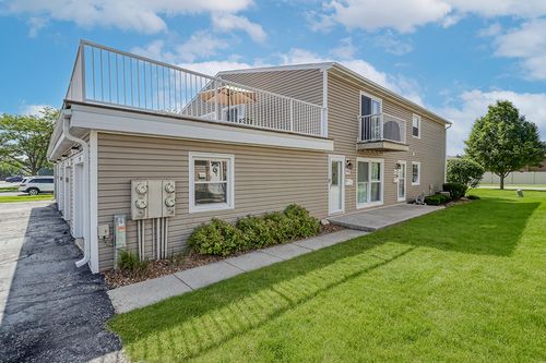 7943-7943 164th Ct, Tinley Park, IL, 60477-1472 | Card Image