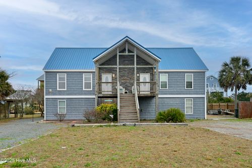 220 Port Dr, N Topsail Beach, NC, 28460-9524 | Card Image