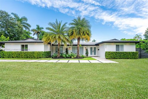 8605 Sw 162nd St, Palmetto Bay, FL, 33157-3693 | Card Image
