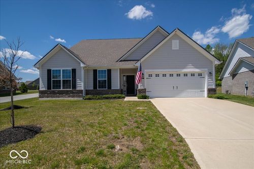 564 Lanai Ln, Greenwood, IN, 46143-5012 | Card Image