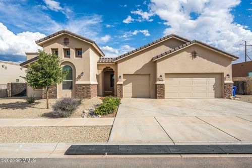 3812 Santa Julia Rd, Las Cruces, NM, 88012-8050 | Card Image